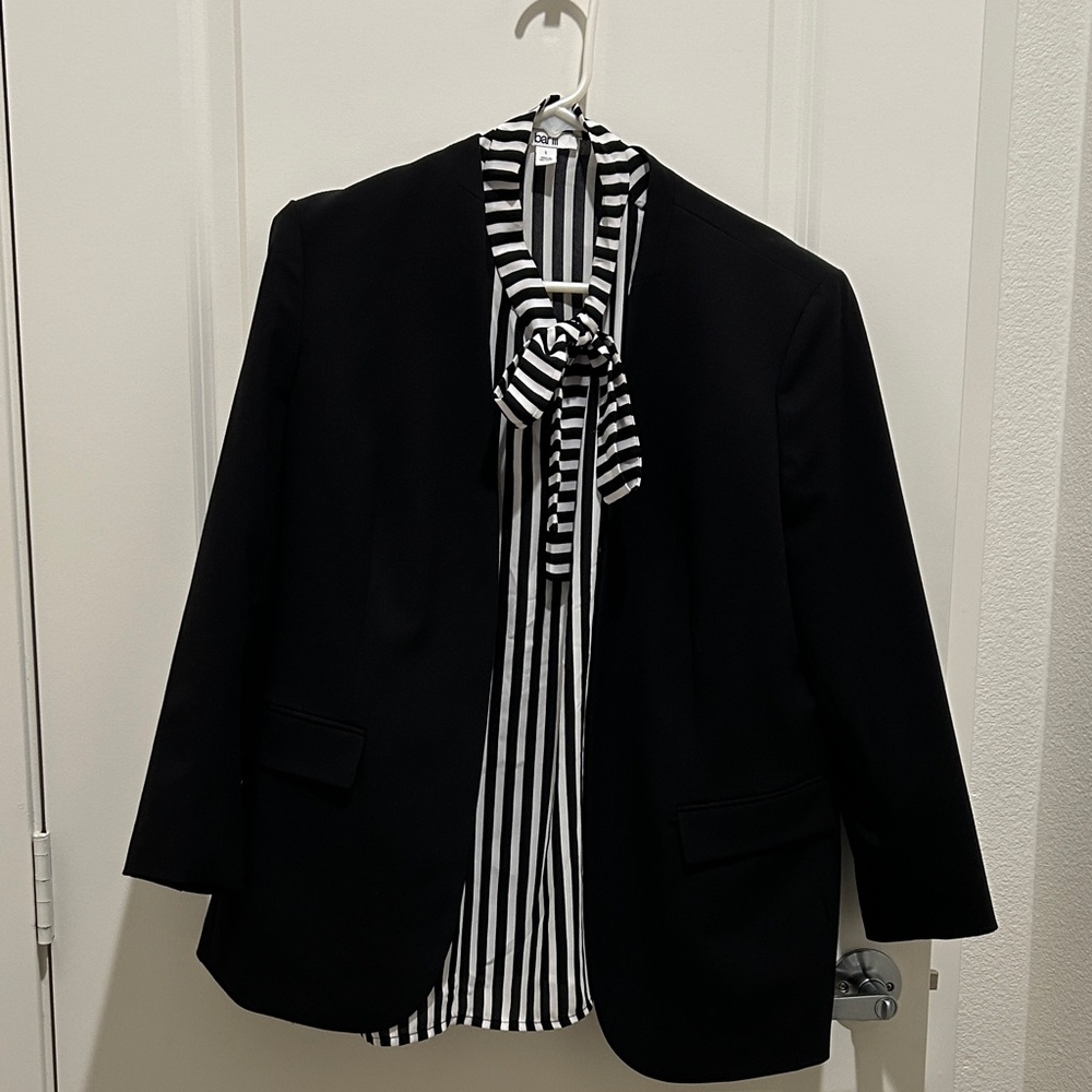 Black Women’s Blazer with Striped Tie-Neck Top(L)
